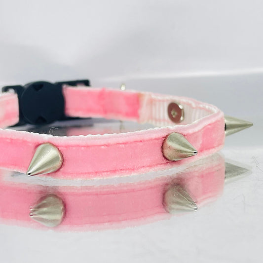 Spiked Velvet Pink Breakaway Cat Collar with Bell – Rock Kitty Style for Fierce Felines!