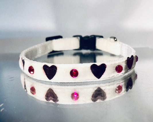 Love Hearts on White Velvet Cat Collar