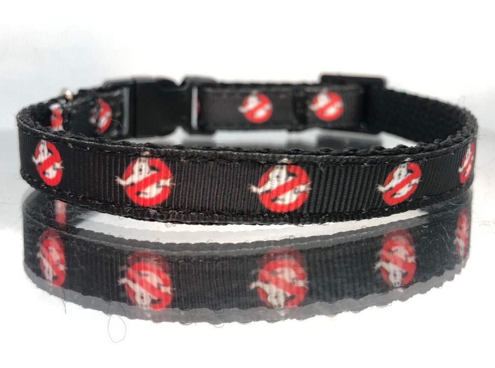Black collar with Ghostbusters logo pattern on a white background