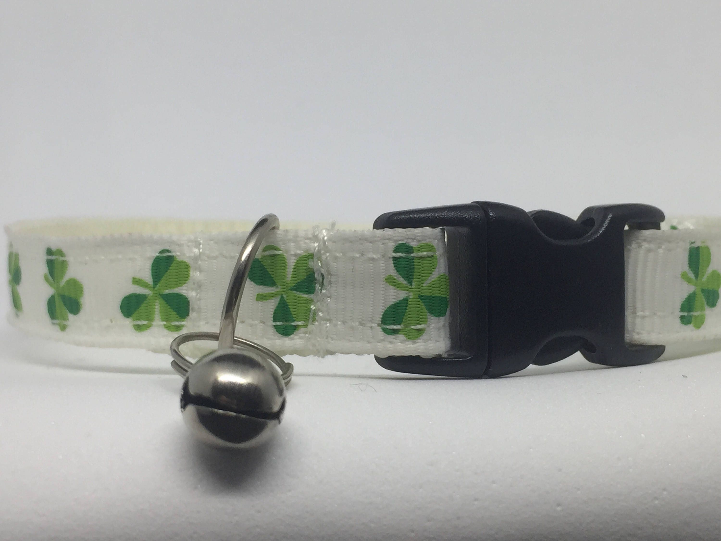 White Shamrock Cat Collar