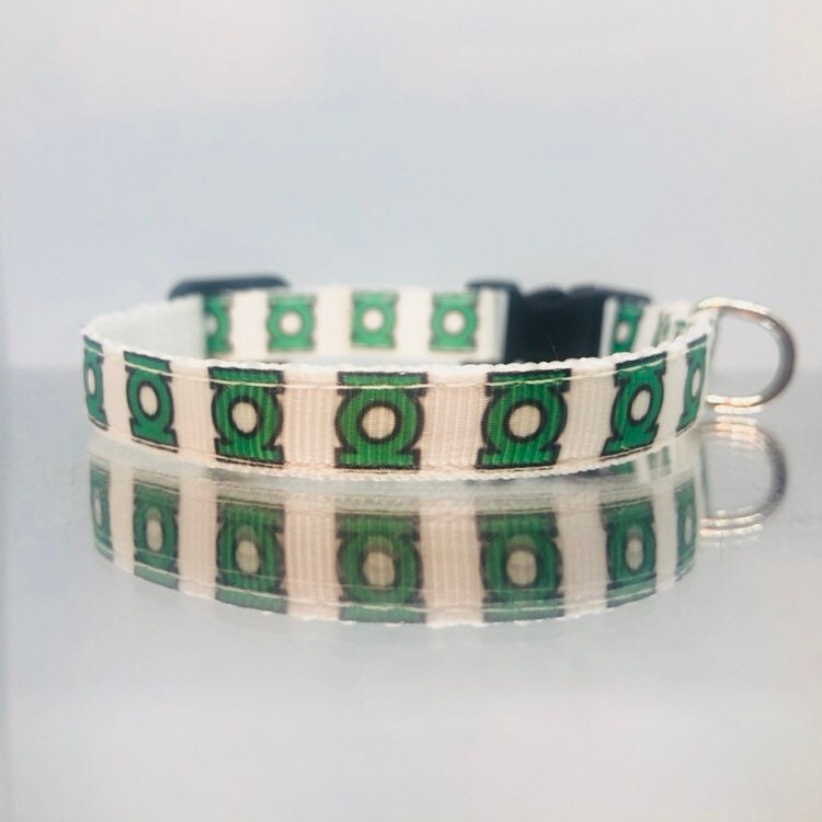 The Green Lantern White Safety Breakaway Cat Collar and Bell