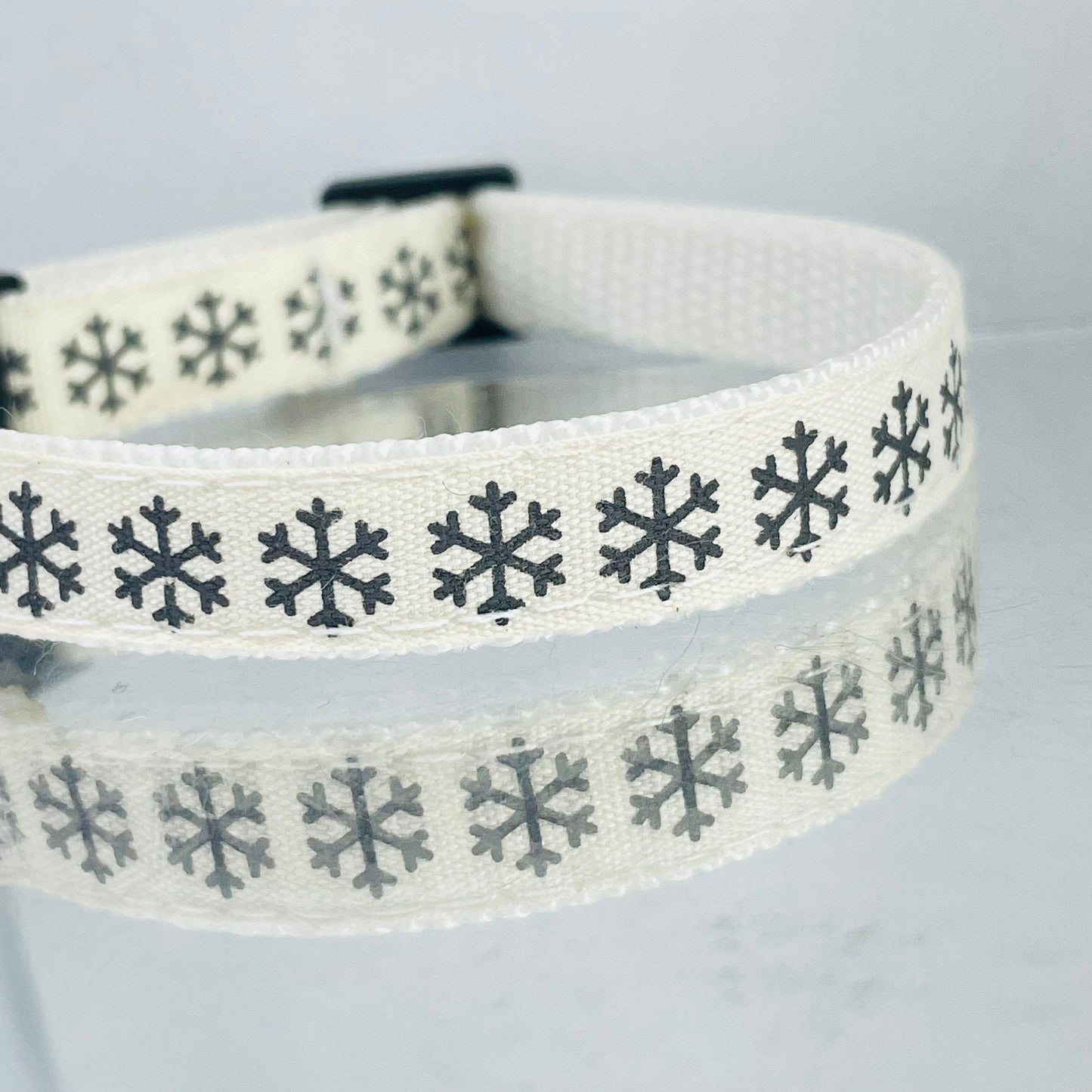 Snow Is Falling Christmas Cat Collar with Charm and Bell