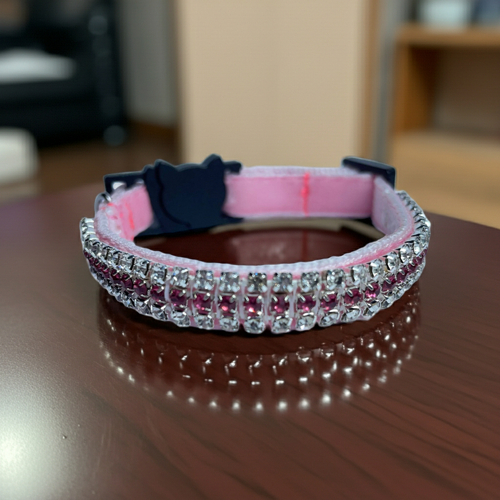 Rosa Samt Katzenhalsband mit Kristall und Glöckchen
